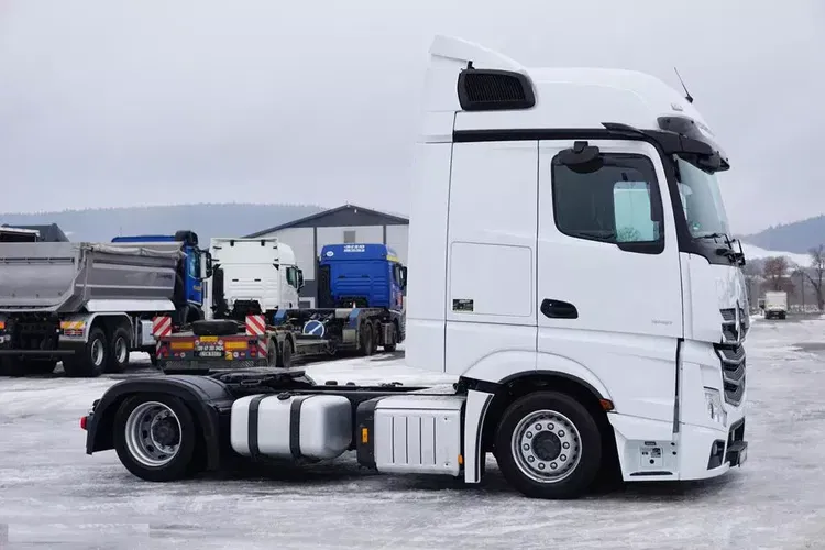 Mercedes ACTROS / 1851 / E 6 / MP 5 / ACC / MEGA / LOW DECK / RETARDER / BIG SPACE zdjęcie 4