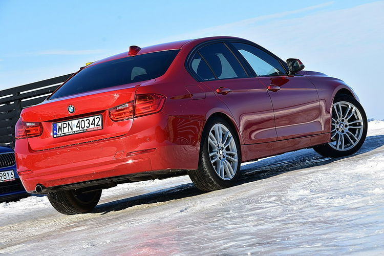 BMW 320 D 163Km Navi Xenon Led Skóra Gwarancja zdjęcie 3