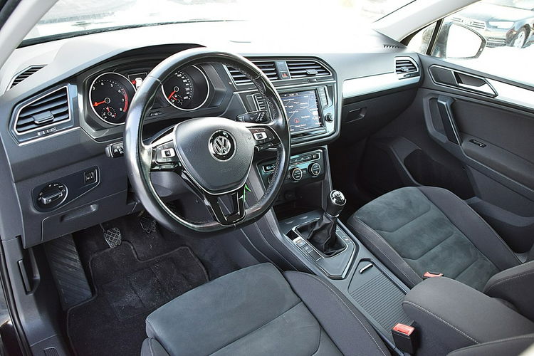 Volkswagen Tiguan 1.4TSI Navi Alu Panorama Podg.Fotele Gwarancja zdjęcie 5