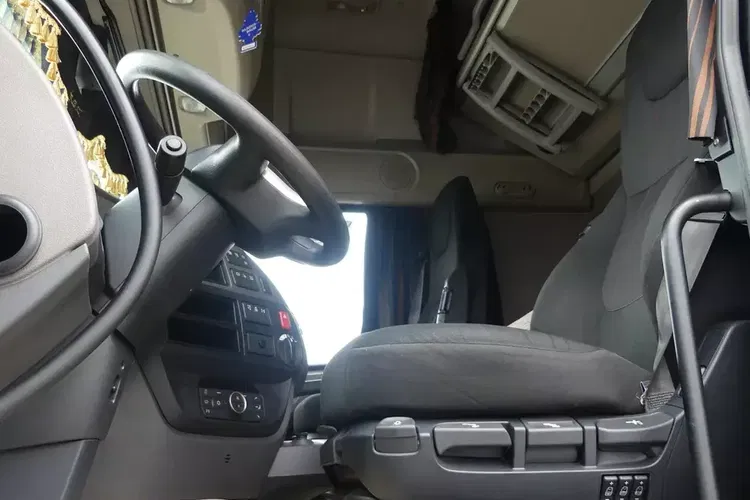 DAF XF 106.480 / EURO 6 / ZESTAW PRZEJAZDOWY / TANDEM / zdjęcie 23