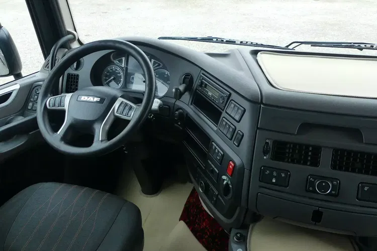 DAF XF 106.480 / EURO 6 / ZESTAW PRZEJAZDOWY / TANDEM / zdjęcie 31
