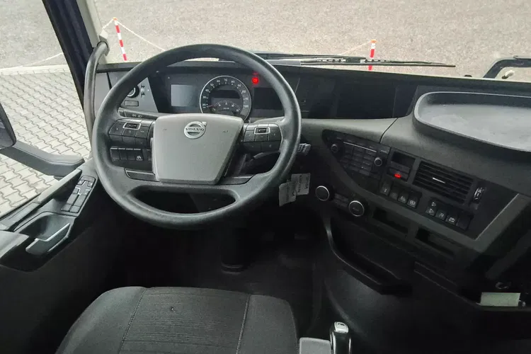 Volvo FH4 500 / EURO 6 / AUTOMAT / LOW DECK / I- SHIFT / KLIMA POSTOJOWA / zdjęcie 12