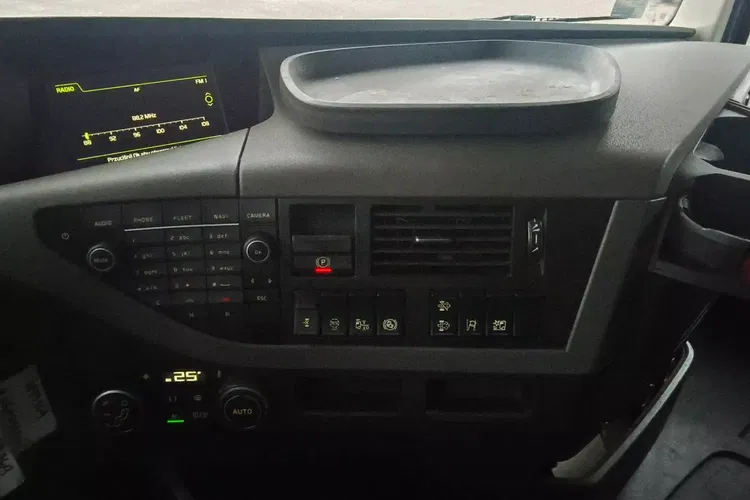 Volvo FH4 500 / EURO 6 / AUTOMAT / LOW DECK / I- SHIFT / KLIMA POSTOJOWA / zdjęcie 13