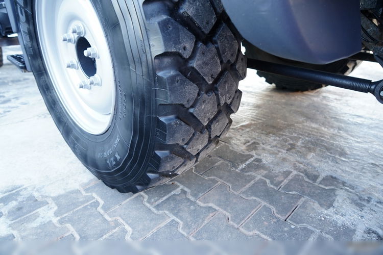 Mercedes UNIMOG  U300 / 4X4 / WYWROTKA 3 STRONNA / PŁUG / KOMUNALNY / HYDROZŁĄCZA / EPS + SPRZĘGŁO  zdjęcie 23