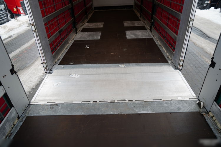 Volvo FH 460 / ZESTAW TANDEM / 120 M3 / PRZEJAZDOWY / I-SAVE / KLIMATYZACJA POSTOJOWA / OŚ PODNOSZONA / OŚ SKRĘTNA / PLANDEKA ZBROJONA  zdjęcie 30