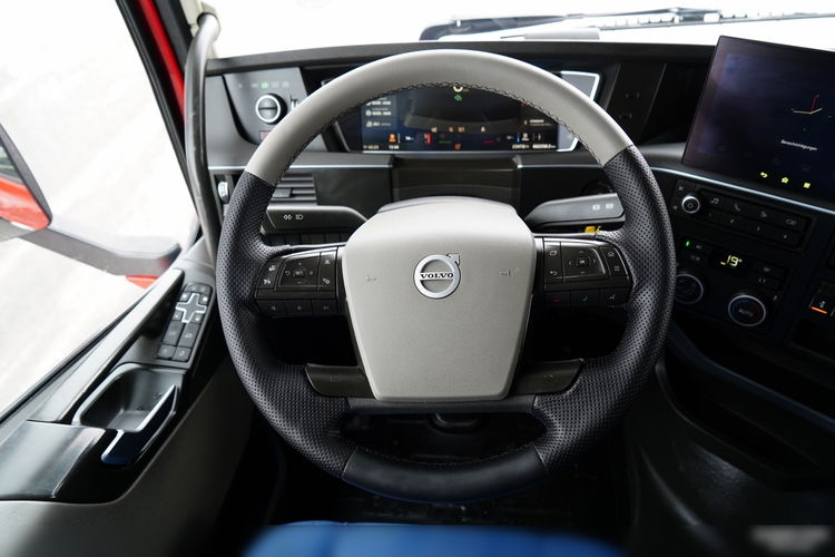 Volvo FH 460 / ZESTAW TANDEM / 120 M3 / PRZEJAZDOWY / I-SAVE / KLIMATYZACJA POSTOJOWA / OŚ PODNOSZONA / OŚ SKRĘTNA / PLANDEKA ZBROJONA  zdjęcie 54