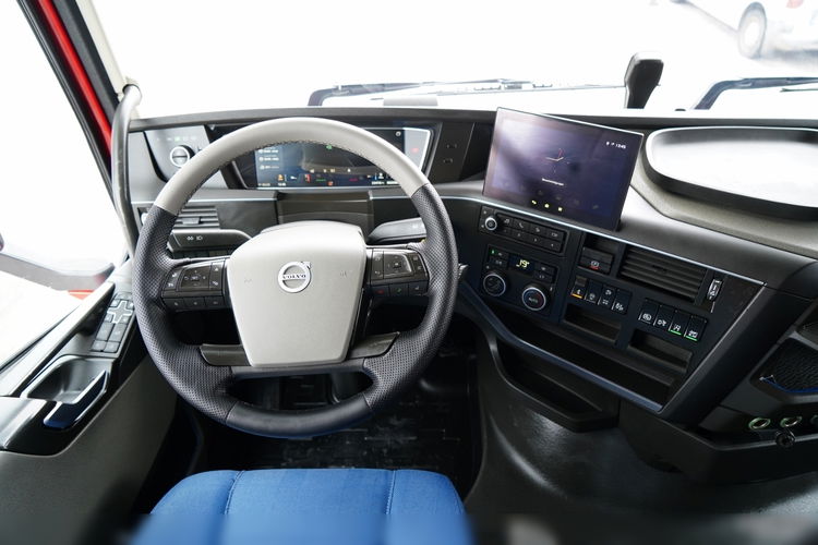Volvo FH 460 / ZESTAW TANDEM / 120 M3 / PRZEJAZDOWY / I-SAVE / KLIMATYZACJA POSTOJOWA / OŚ PODNOSZONA / OŚ SKRĘTNA / PLANDEKA ZBROJONA  zdjęcie 55