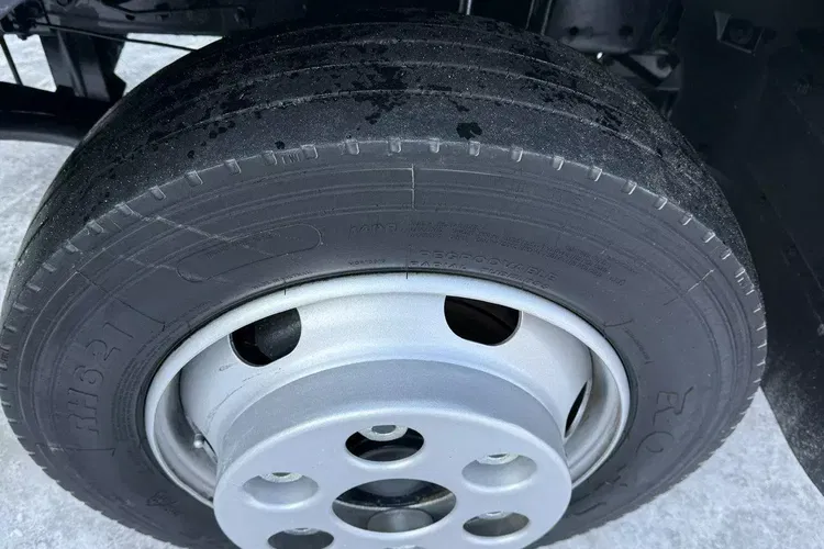 Mitsubishi Canter Fuso 7C15 3.0/150 KM Firanka Plandeka zdjęcie 6