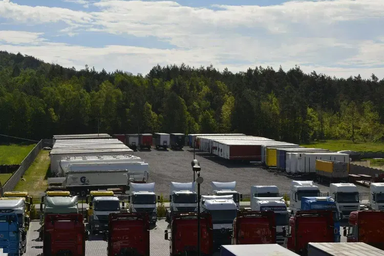 Renault Premium 180.240DXI długość Skrzyni-6.820cm + HDS TEREX TLC 92.2 zdjęcie 38