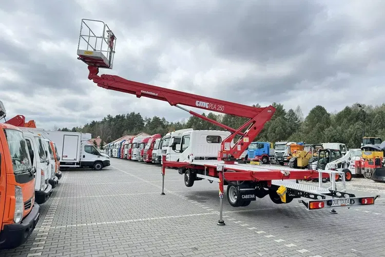 Nissan Cabstar zdjęcie 19