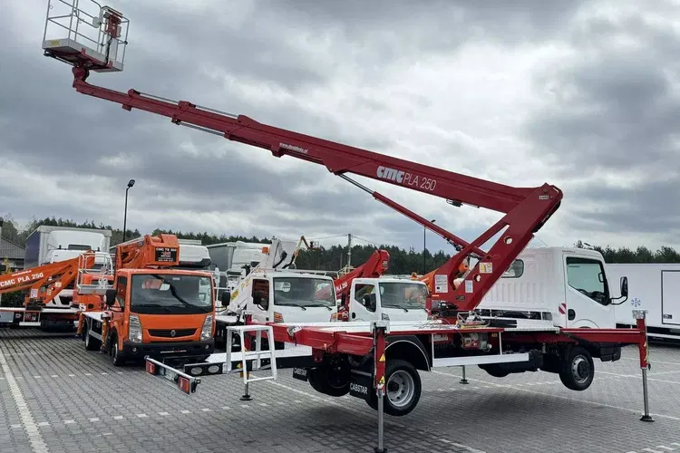 Nissan Cabstar zdjęcie 23