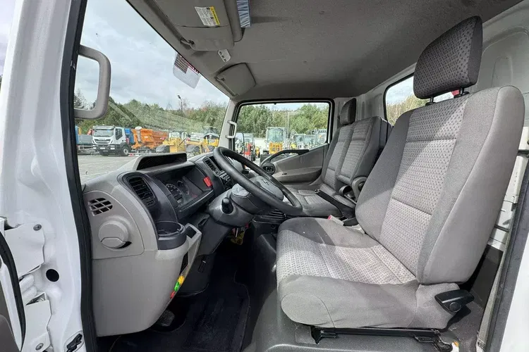 Nissan Cabstar zdjęcie 27