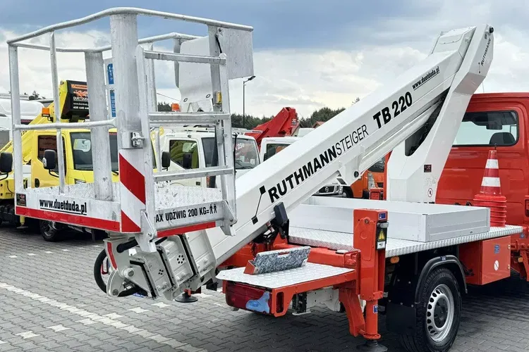 Mercedes Sprinter zdjęcie 17