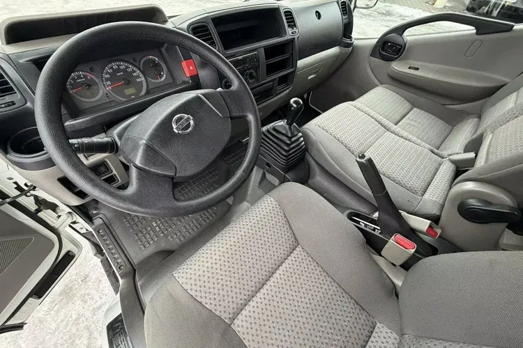 Nissan Cabstar zdjęcie 13