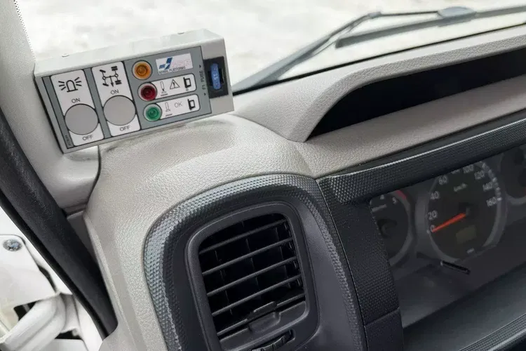 Nissan Cabstar zdjęcie 14