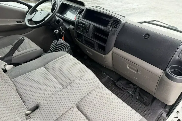 Nissan Cabstar zdjęcie 18