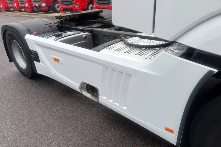 Mercedes ACTROS MP5 zdjęcie 19