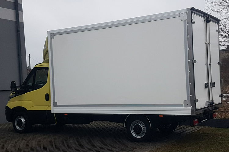 Iveco Daily 8EP KONTENER 4.15x2.22x2.21 KLIMA KRAJOWY 35S12 zdjęcie 3