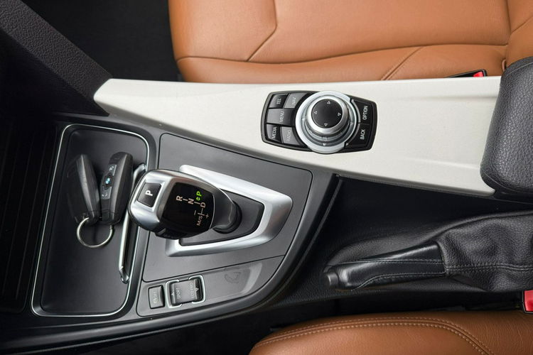 BMW 320 2 KLUCZE, zdjęcie 32