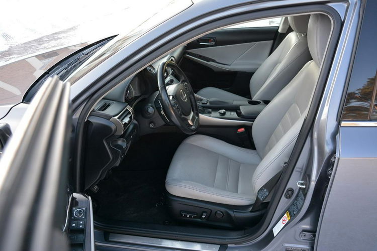 IS IS300H Duża Navi Skóry Wentyl. Kamera Ledy Xenon Alu17 Aso Lexus zdjęcie 16