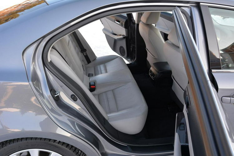 IS IS300H Duża Navi Skóry Wentyl. Kamera Ledy Xenon Alu17 Aso Lexus zdjęcie 17