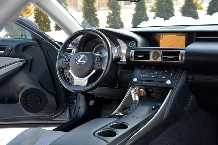 IS IS300H Duża Navi Skóry Wentyl. Kamera Ledy Xenon Alu17 Aso Lexus zdjęcie 22