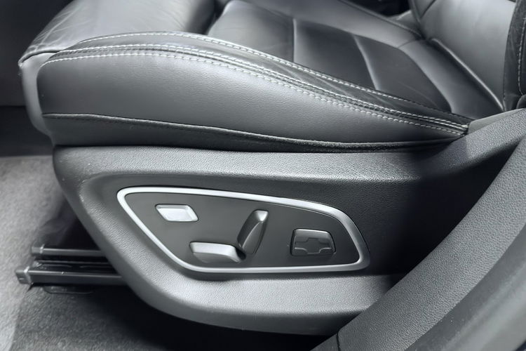 Renault Grand Scenic 1.6 DCi 160KM INITIALE PARIS BOSE Komfortsitze 7-osób KeyLess AUTOMAT zdjęcie 35