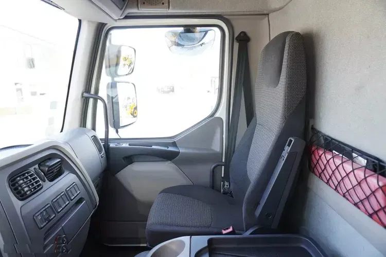 DAF LF 280 E6 / 99 tys. km / Kontener 18 EPAL zdjęcie 15