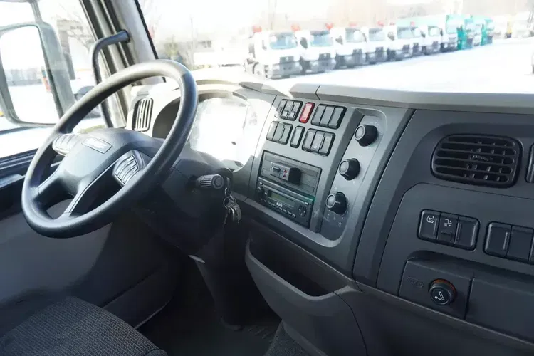 DAF LF 280 E6 / 99 tys. km / Kontener 18 EPAL zdjęcie 18