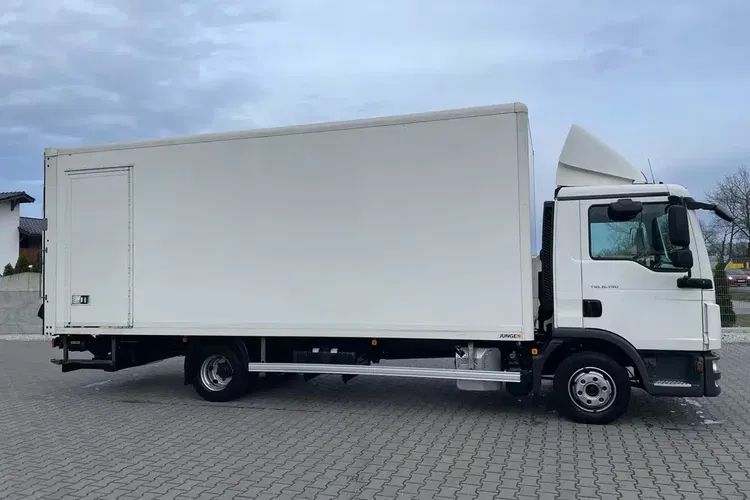 MAN TGL 8.190/16 PALET/ Ładowność 3000 kg zdjęcie 2