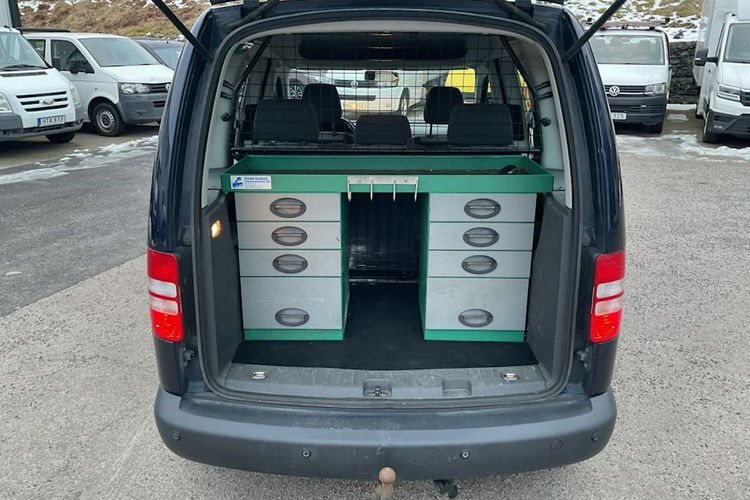 Volkswagen Caddy 2.0 MPI 109 KM 5 osobowy 2014 r cena export zdjęcie 19