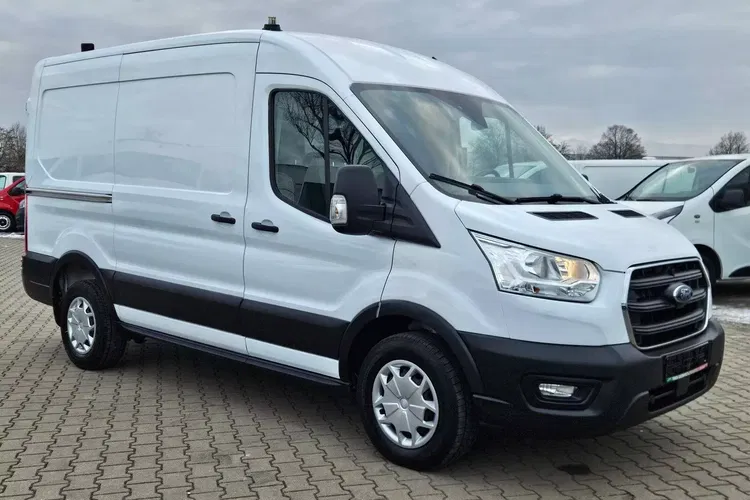 Ford transit L2H2 49900zł NETTO 2.0TdCi/170KM zdjęcie 3