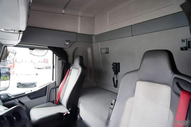 Renault T 430 / Pompa do płynów HYDRIVE / RETARDER / PEŁNY ADR / CAŁA NA PODUSZKACH zdjęcie 27