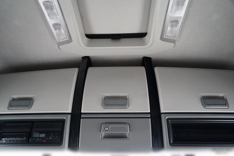 Renault T 430 / Pompa do płynów HYDRIVE / RETARDER / PEŁNY ADR / CAŁA NA PODUSZKACH zdjęcie 34