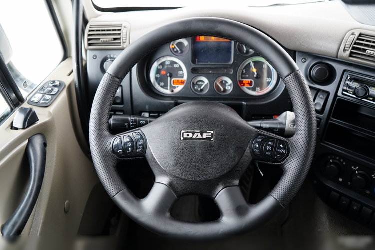 DAF CF 85.410 / HYDRAULIKA / NISKA KABINA  zdjęcie 27