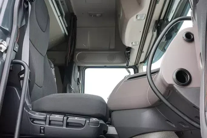 DAF / XF / 480 / ACC / EURO 6 / ZESTAW PRZEJAZDOWY 120 M3 zdjęcie 8