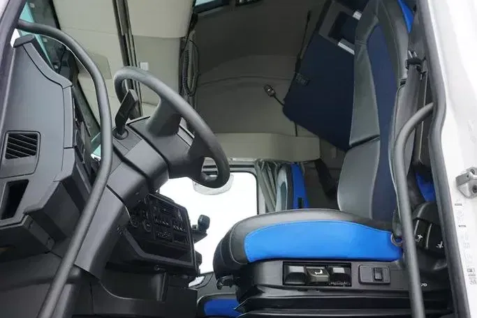 Volvo / FH / 460 / I – SAVE / XL / EURO 6 / ACC / I – COOL zdjęcie 7