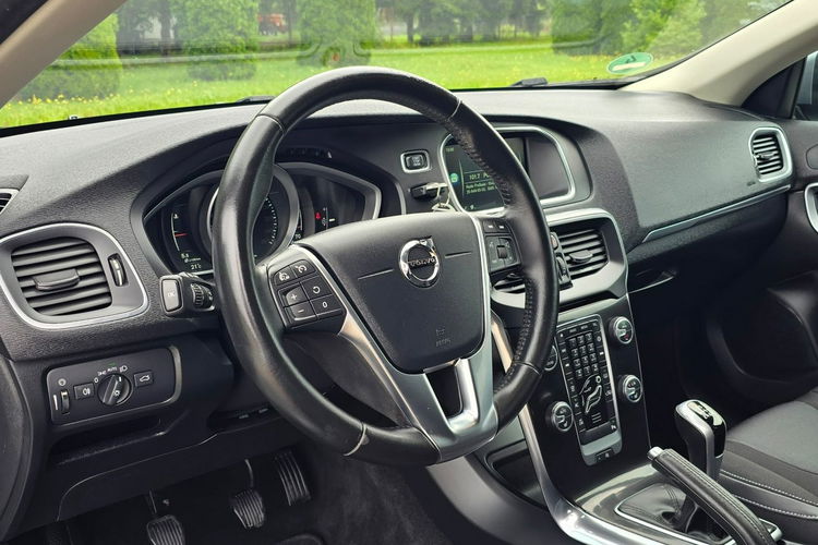 V40 Volvo V40 II 2.0 D2 Drive-E Summum zdjęcie 23