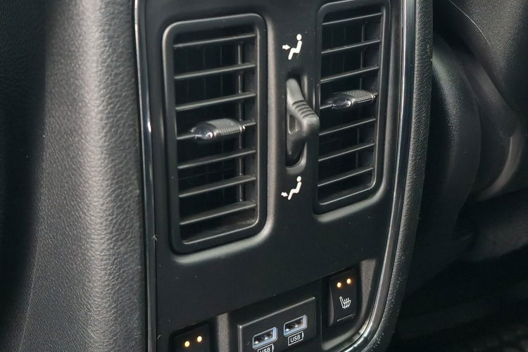 Grand Cherokee Jeep Grand Cherokee IV 3.0 CRD Overland Summit EU6 zdjęcie 40