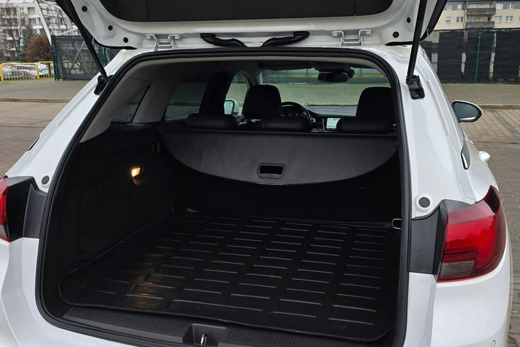 Astra Opel Astra K 1.4 Turbo Cosmo zdjęcie 22