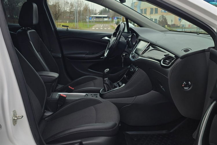 Astra Opel Astra K 1.4 Turbo Cosmo zdjęcie 33
