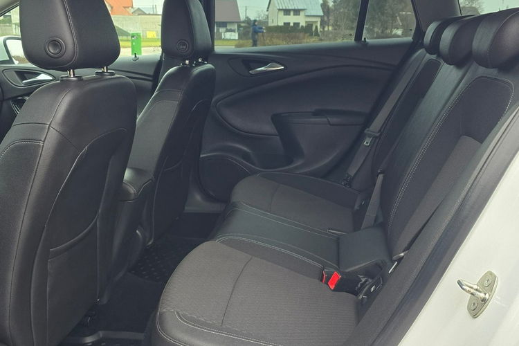 Astra Opel Astra K 1.4 Turbo Cosmo zdjęcie 42