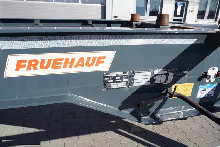 Fruehauf Przyczepa BDF / 2021 / osie SAF zdjęcie 3