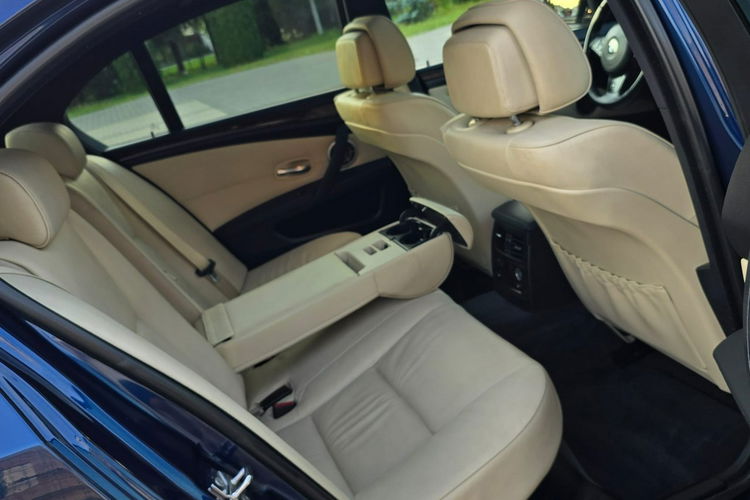 530 BMW Seria 5 E60/E61 3.0 530d Diesel Sport-Aut Edition Sport zdjęcie 23