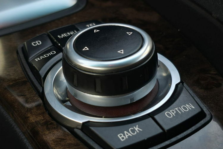 530 BMW Seria 5 E60/E61 3.0 530d Diesel Sport-Aut Edition Sport zdjęcie 38