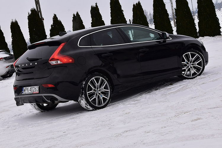 Volvo V40 2.0D2 R-Design Alcantara Led Navi Xenon Gwarancja zdjęcie 19