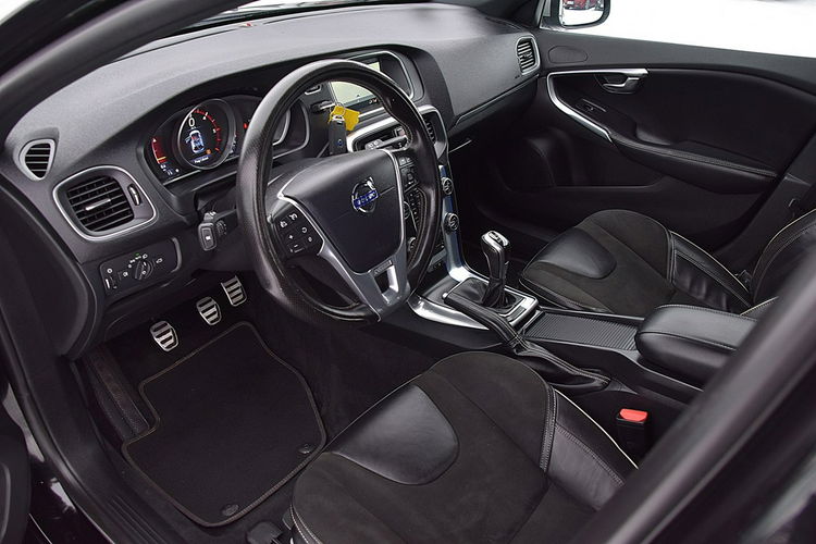 Volvo V40 2.0D2 R-Design Alcantara Led Navi Xenon Gwarancja zdjęcie 5