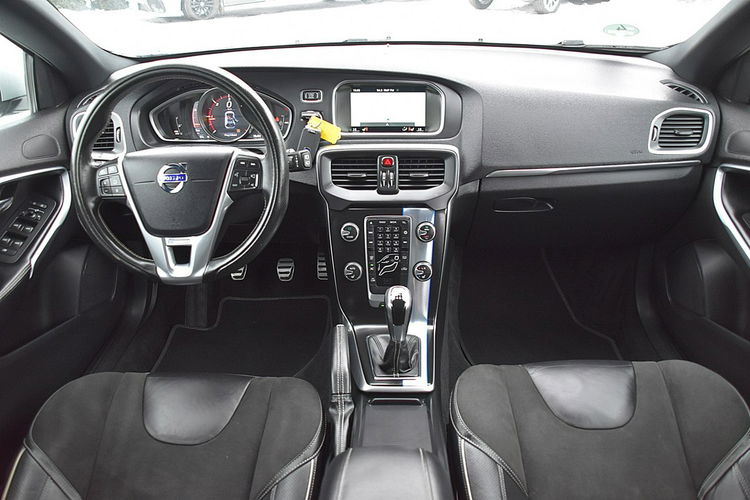 Volvo V40 2.0D2 R-Design Alcantara Led Navi Xenon Gwarancja zdjęcie 7