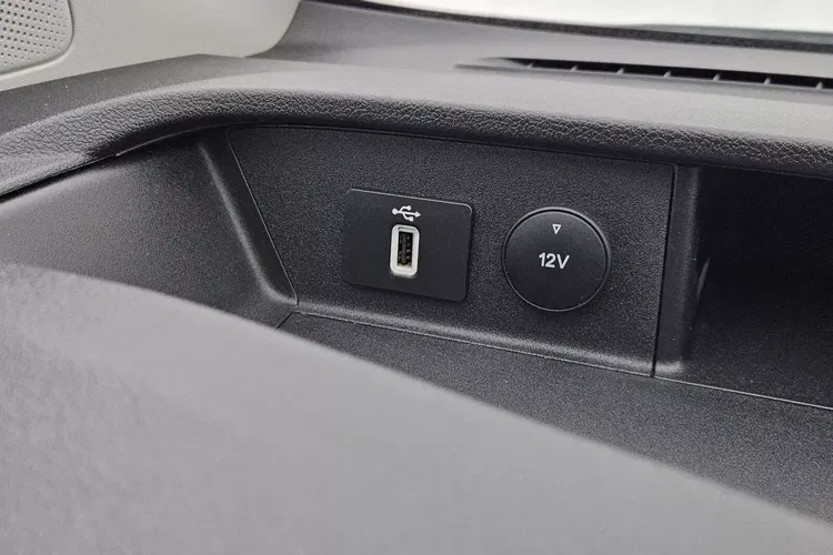 Ford transit-custom L2H1 99999zł NETTO Brygadówka 6 osób 2.0TdCi/131KM zdjęcie 21