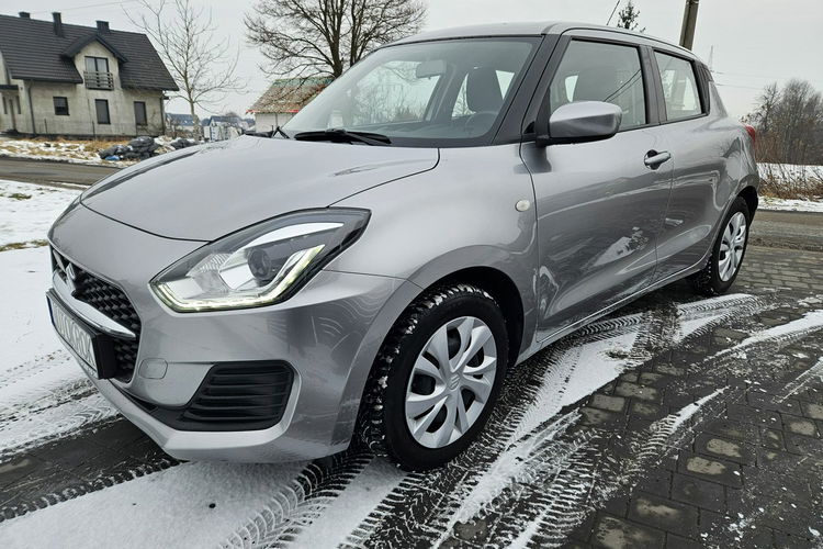 Suzuki Swift zdjęcie 1
